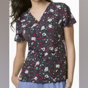 WonderWink 4-way-stretch hieroglyphics sporty scrub top, small